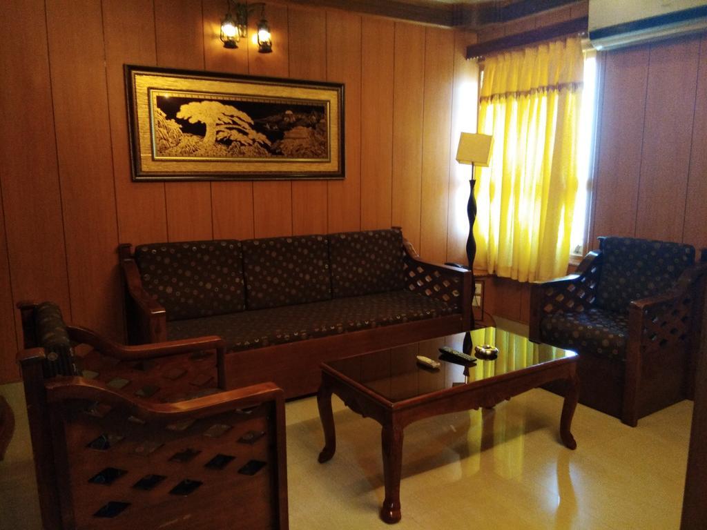 Hotel Manickam Канякумари Екстериор снимка